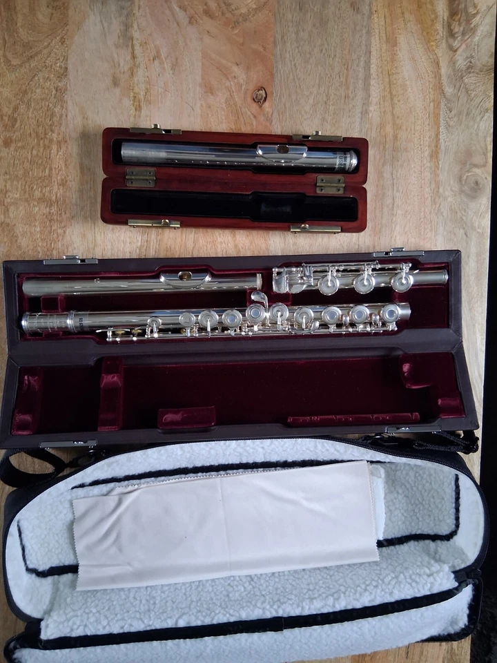 Muramatsu DS Open Hole Flute Excellent Condition!! Plays Beautifully!! - Image 2 of 4