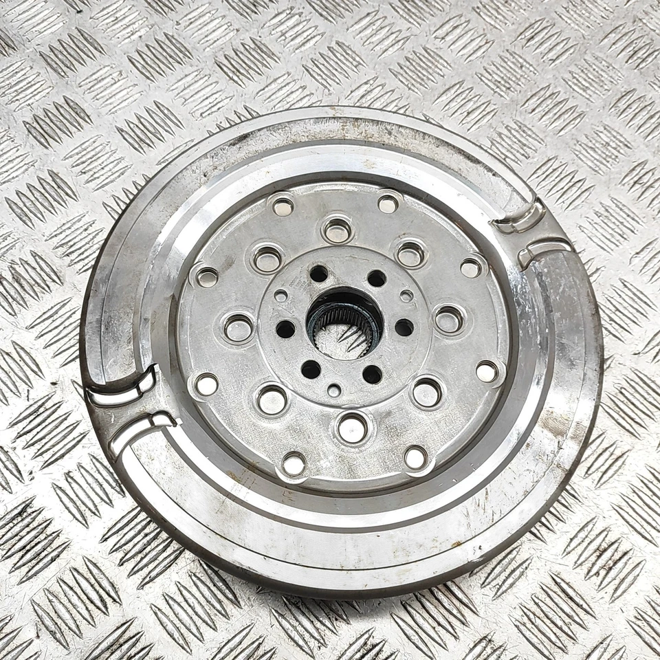 Volkswagen TAYRON R41 Schwungradscheibe Automatik 05E105266H 1.5 Hybrid 150kW 20 - Bild 3 von 4