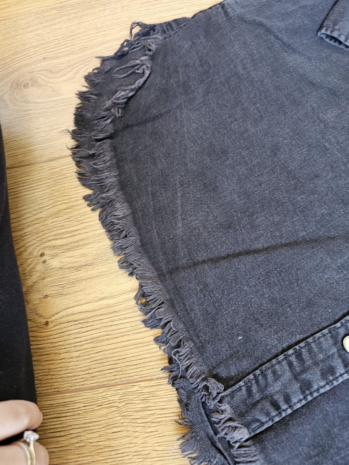 Levis Womens Denim Shirt Dress Size M UK 12 Black Fringed Raw Hem Pearl Snap image 2