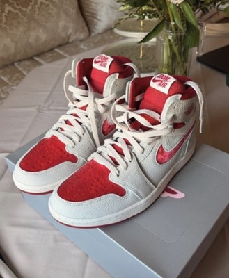 [NEW] Womens Nike Air Jordan 1 Zoom CMFT 2 Valentines Day Sneakers | 40 | White