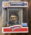 Funko Pop! Movie Deluxe SUPERMAN in TELEPHONE BOOTH #558 1978 Movie Clark Kent
