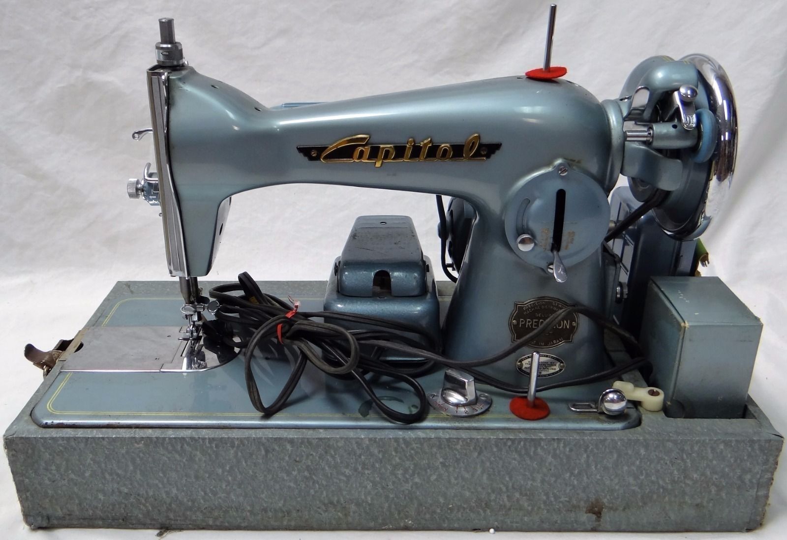 Collector's Alert! RARE VINTAGE CAPITOL PRECISION SEWING MACHINE W