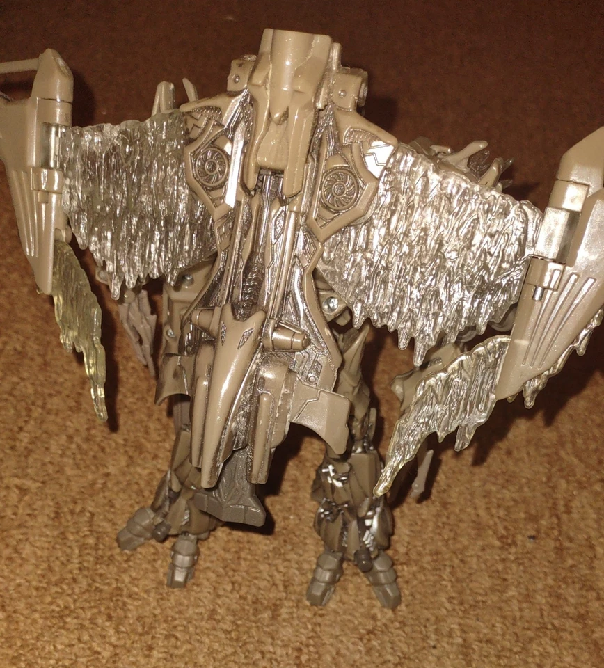 Gathering At The Nemesis Megatron Foto 2 de 2