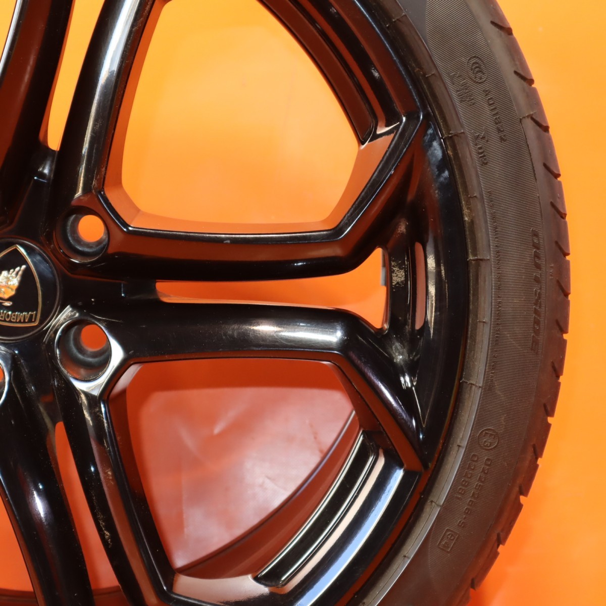 Lamborghini Aventador 2012-2016 Front Wheel P/N 470601025