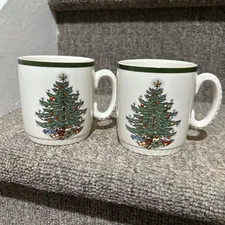 Vintage Cuthbertson Original Christmas Tree Narrow Green Band Cup England Set 2