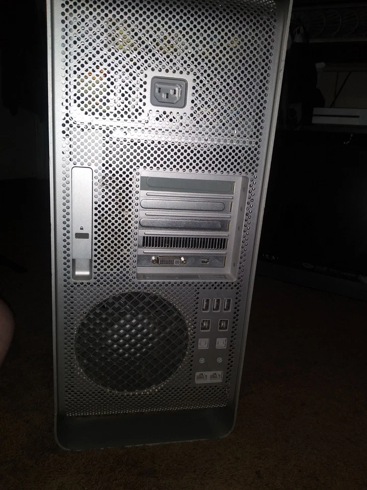 Mac Pro MB871LL/A  8GB Q.core Xeon 2.66GHz 1TB - Image 4 of 4