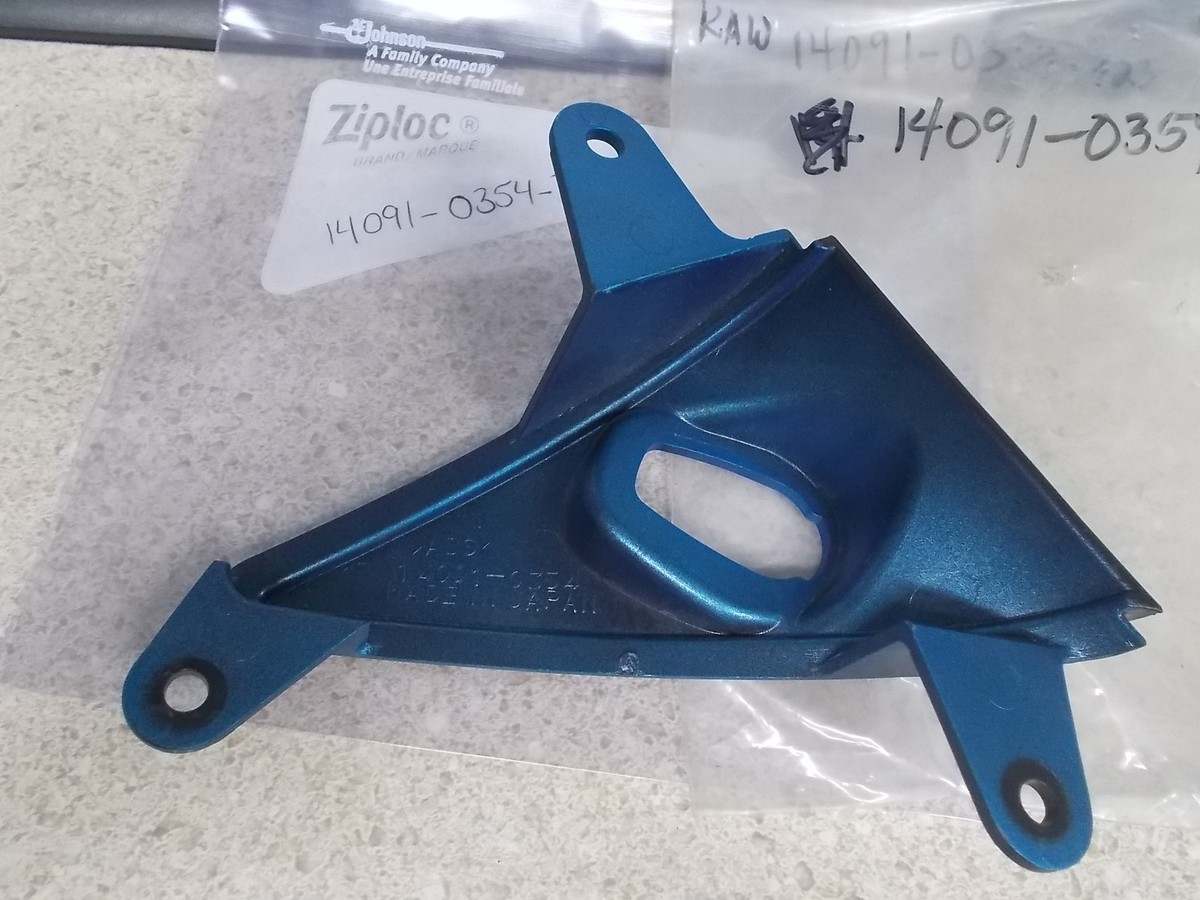 NOS OEM Kawasaki RH Signal Lamp Cover Blue 2005 ZX-6R-ZX636