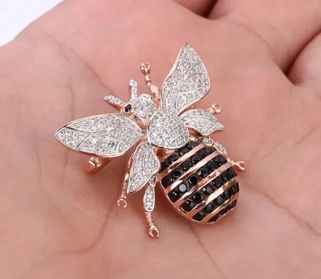 Broche prendedor enchapado en oro rosa de 14 k diamante negro simulado corte redondo de 2 quilates Foto 4 de 4