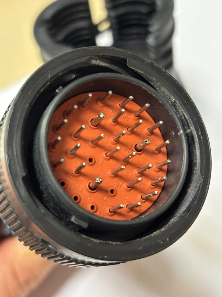 Deutsch HDP26-24-35PN-L017 Automotive Connector 35 POS 2428-010-2405 Back shell - Image 2 of 4