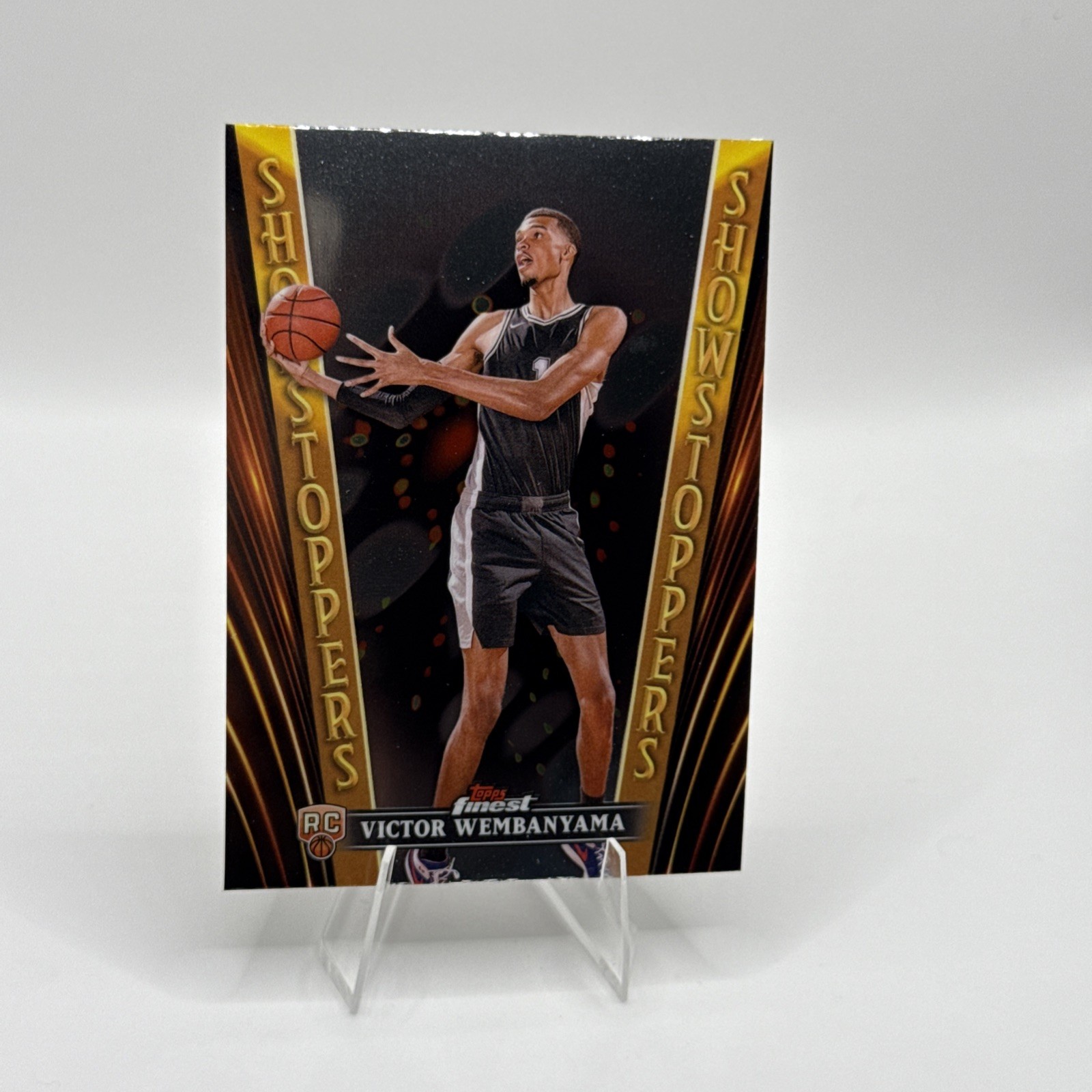 2023-24 Topps Finest - Showstoppers Victor Wembanyama #SS-21 (RC)