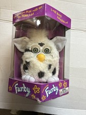 Furby Electronic Pet Model 70-800 Tiger Electronics Interactive Toy