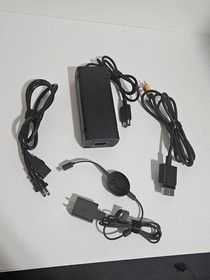 Microsoft Xbox 360 S Slim 4GB 1439 Console Bundle Controller Cables Tested