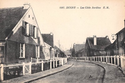 CPA 94 SAINT Maur Champignolles / Le Boulevard De Champigny Au Passage A Niveau EUR 5,00 - FR