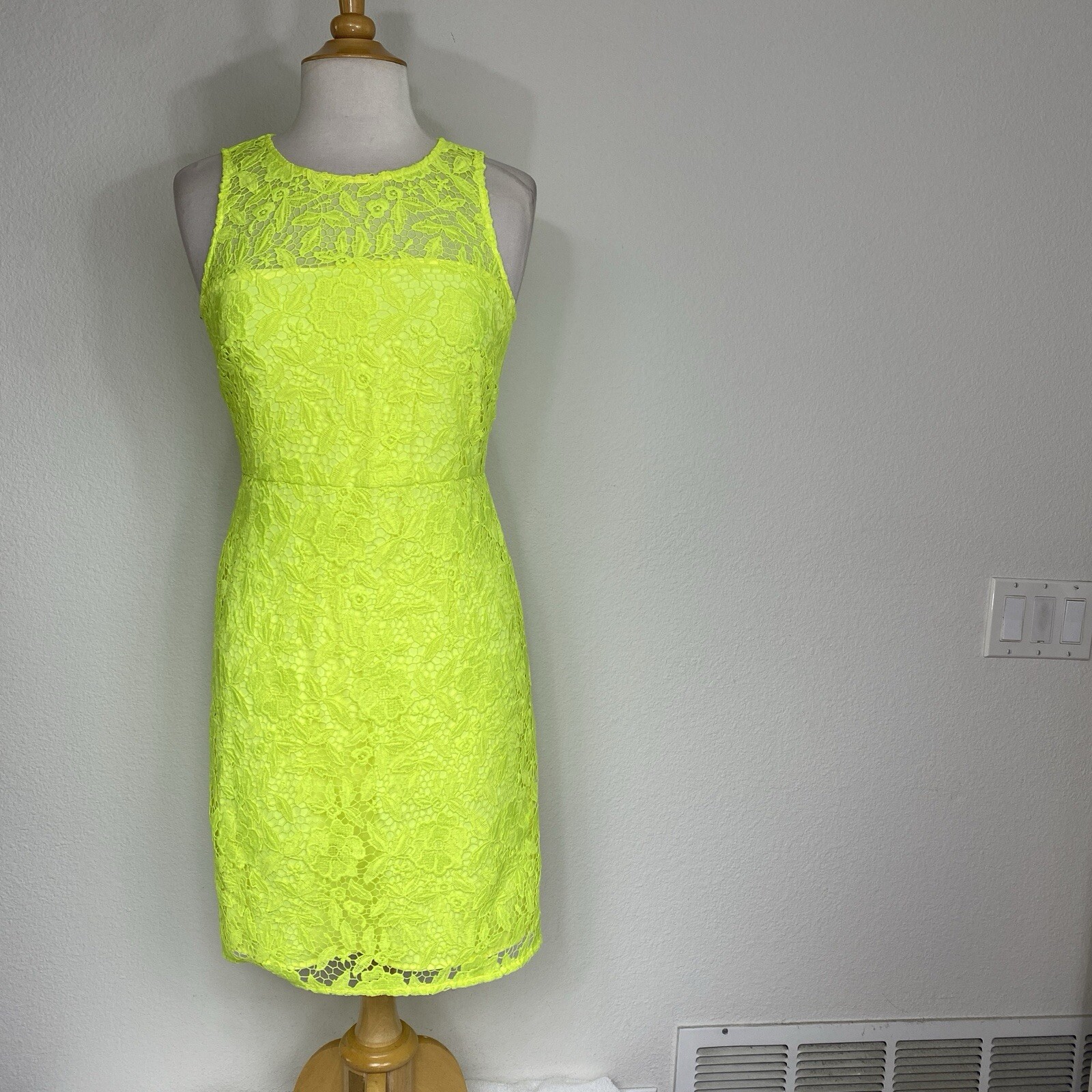 J. Crew Collection Women Size 4 Neon Yellow Crochet Sleeveless Sheath Dress EUC