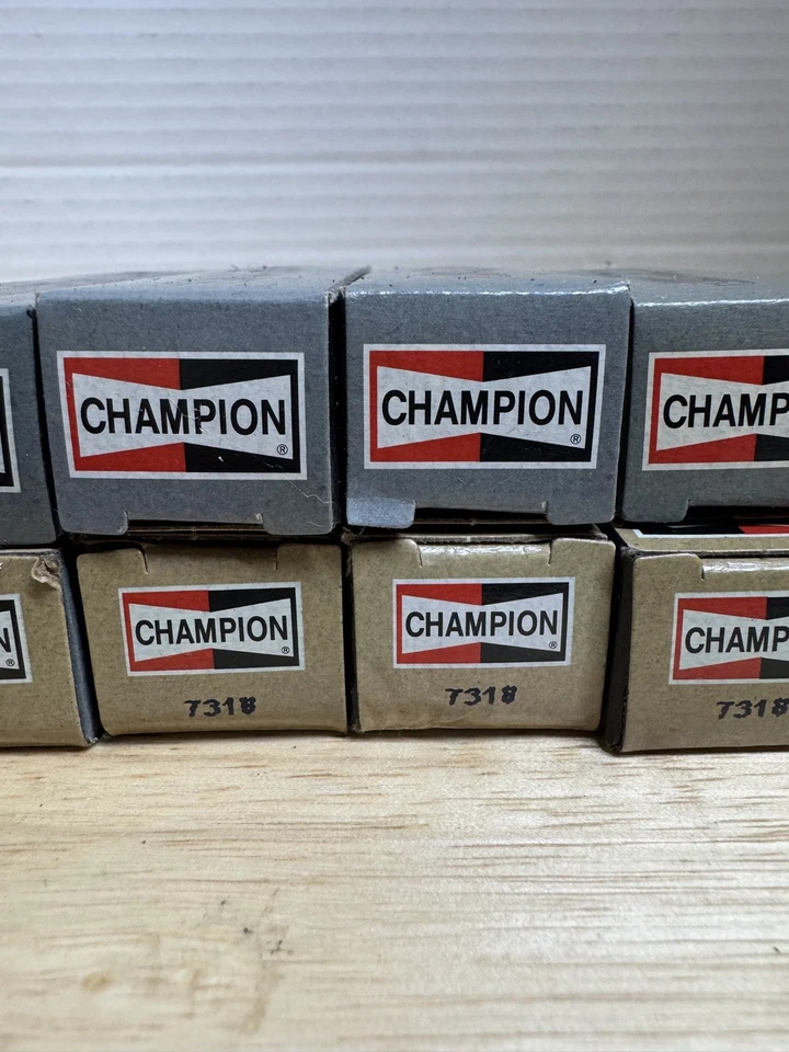 Champion 7318 Double Platinum Spark Plugs 8 Pcs - Image 4 of 4
