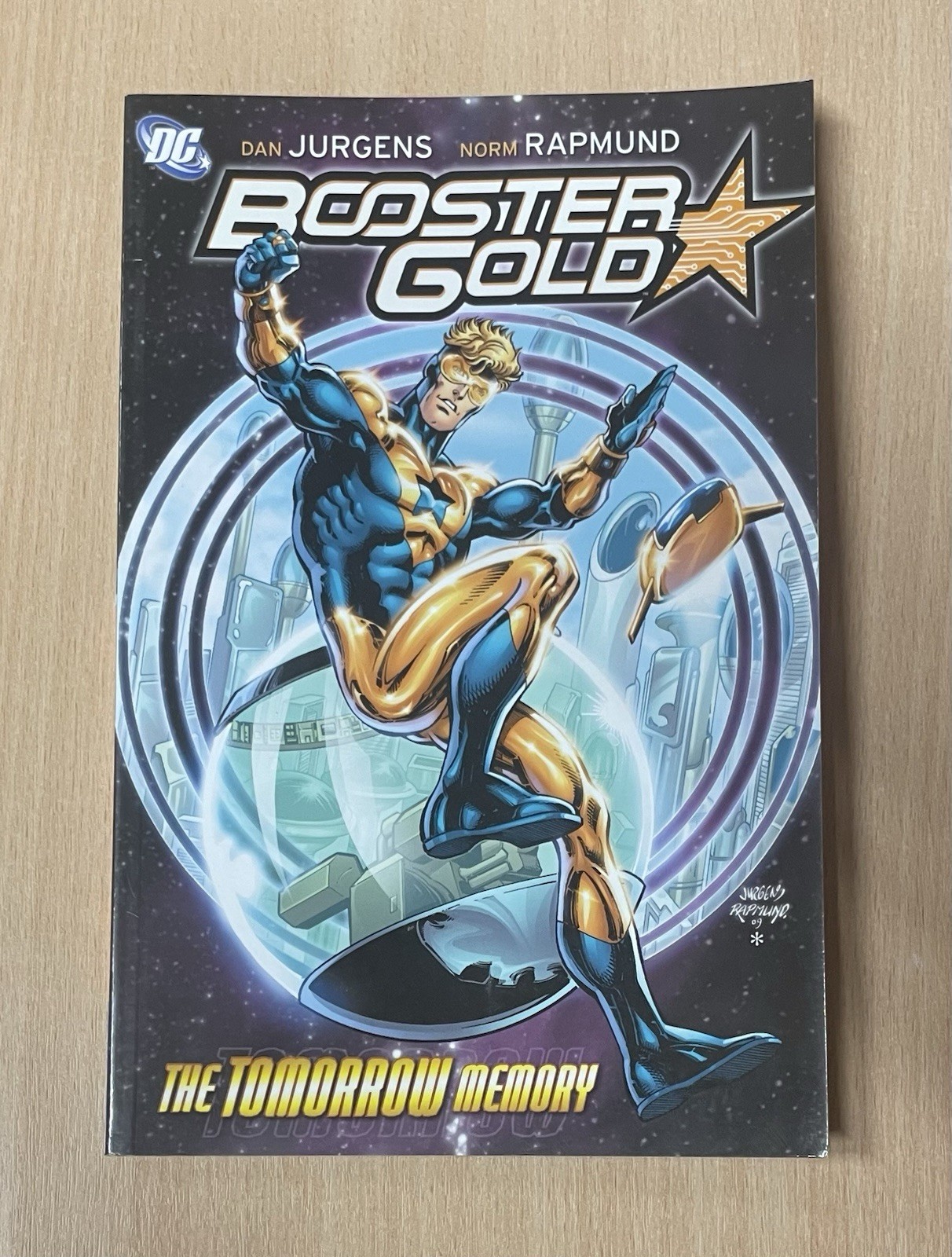 Booster Gold The Tomorrow Memory No 5 DC Comics Soft Cover TPB Graphic Novel VGC