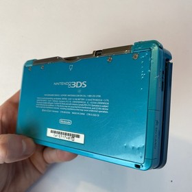 Nintendo 3DS Handheld Video Game Console Blue CTR-001 (USA) W Charger Stylus