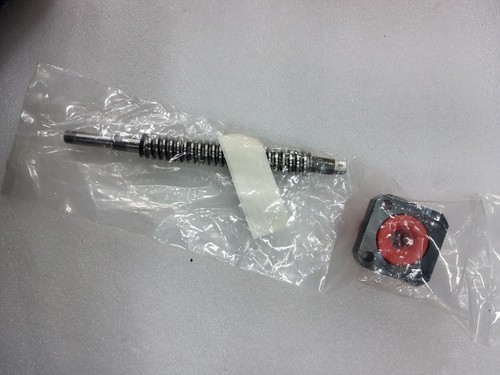 Applied Materials 0015-20150 SCREW, DRIVE ACME MODIFIED AMAT - Picture 3 of 6