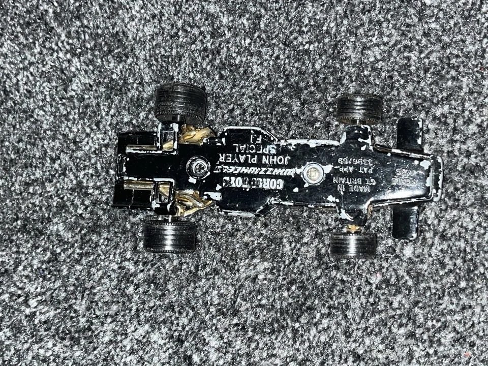 Coche de juguete de carreras Corgi John Player Special F1 1:36 modelo vintage Ford negro #210 Foto 3 de 3