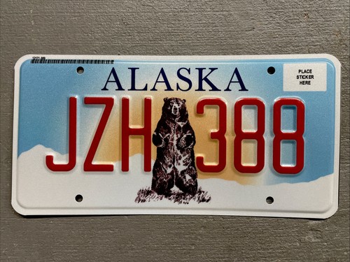 ALASKA LICENSE PLATE KODIAK BEAR JZH-388 MINT!!!!! WOW!!!๐
