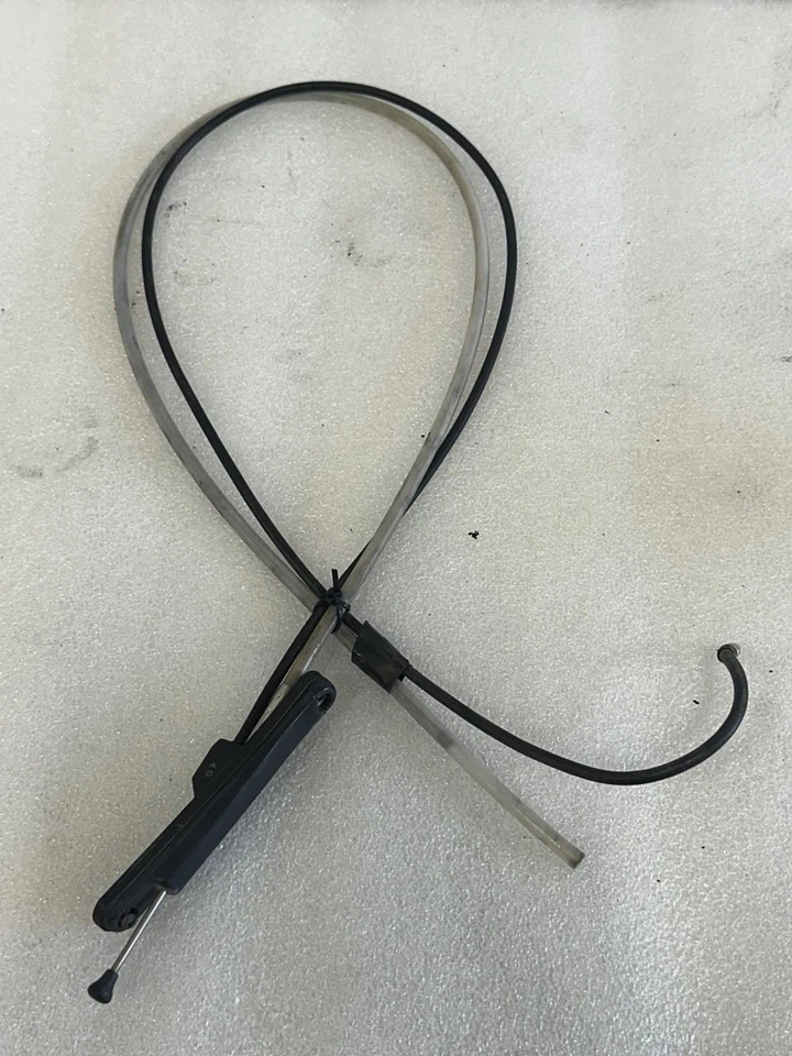 Toyota Previa 1991 1992 1993 1994 1995 1996 1997 montaje antena Foto 2 de 4