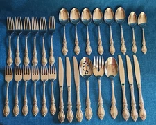Oneida Stainless Flatware ~ "Wordsworth" Pattern ~ 29 Piece Lot ~ VGUC ~ USA 