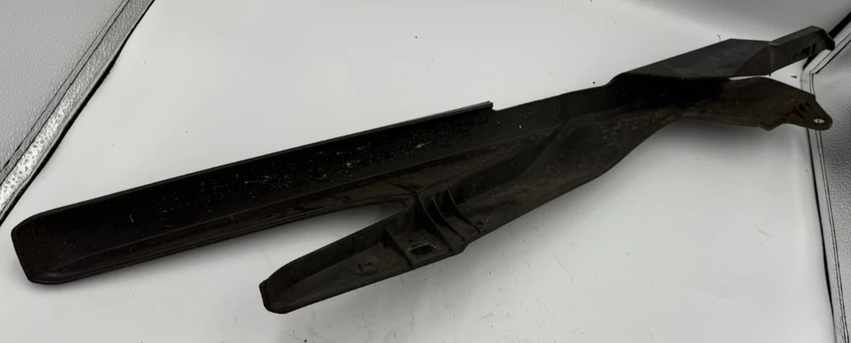 Panel de cubierta protector de cadena trasero Honda CBR500R 2014 CBR500 R CBR 500 500R Foto 2 de 4