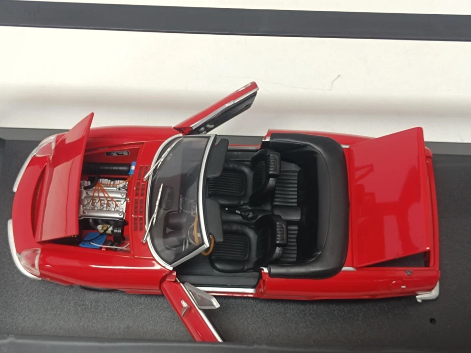 Alfa Romeo Spider 2000 Duetto 1970 Red Rosso Minichamps 1:18 Usato + Box Rare - Immagine 4 di 4