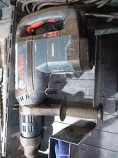 Bosch RH850VC SDS Max Rotary Hammer 1-7/8" 13.5Amp 120V with 6 bits in case