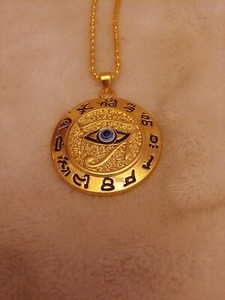 Authentic Gold Plated Round Necklace 24" chain ancient Egypt Eye of Horus Pendant Best