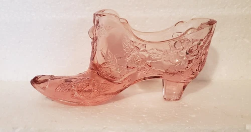 Vintage Fenton Meadow Berry On Madras Cranberry Pink Cabbage Rose Glass Shoe