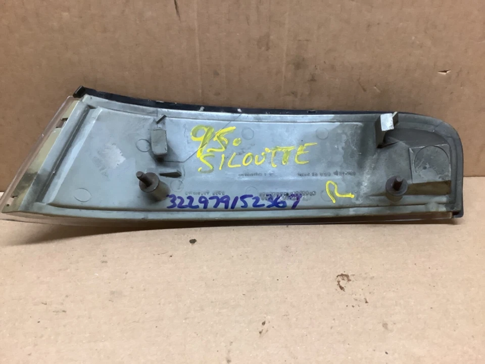 90 91 92 93 94 95 96 Lumina APV Silhouette Transporte Marcador Derecho Luz OEM Foto 2 de 2