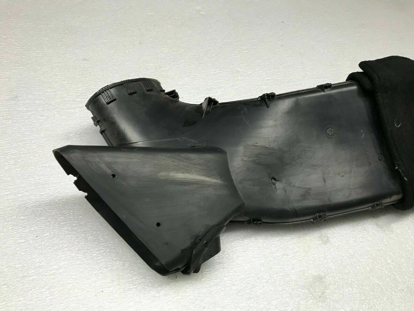 FERRARI 488 GTB SPIDER PASSENGER RlGHT FLANK VENT EXTRACTION DUCT OEM 88352500