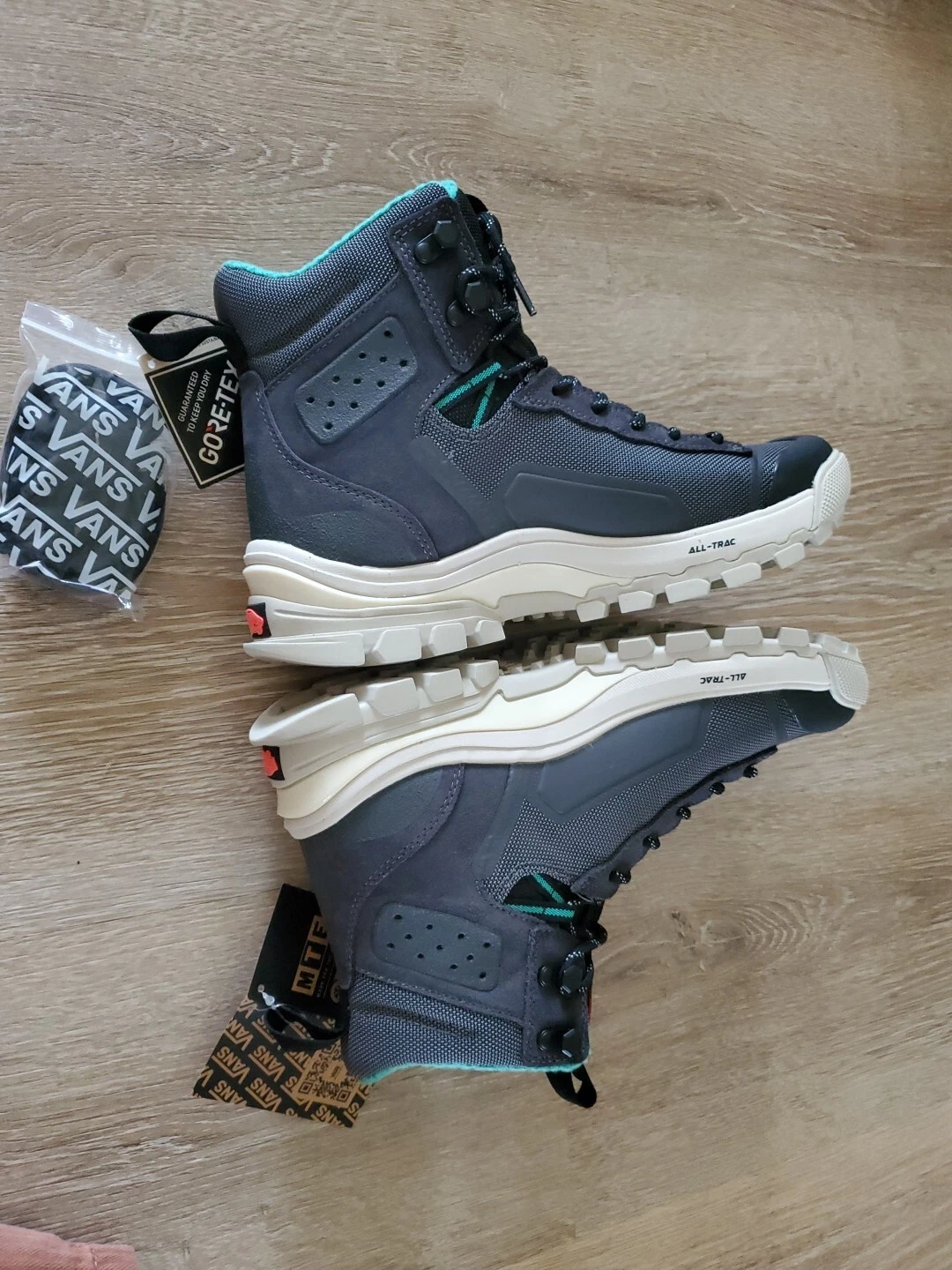SCARPE STIVALI DONNA VANS ULTRARANGE EXO HI GORE TEX MTE 3 NUOVI CON ETICHETTE 10NUOVI