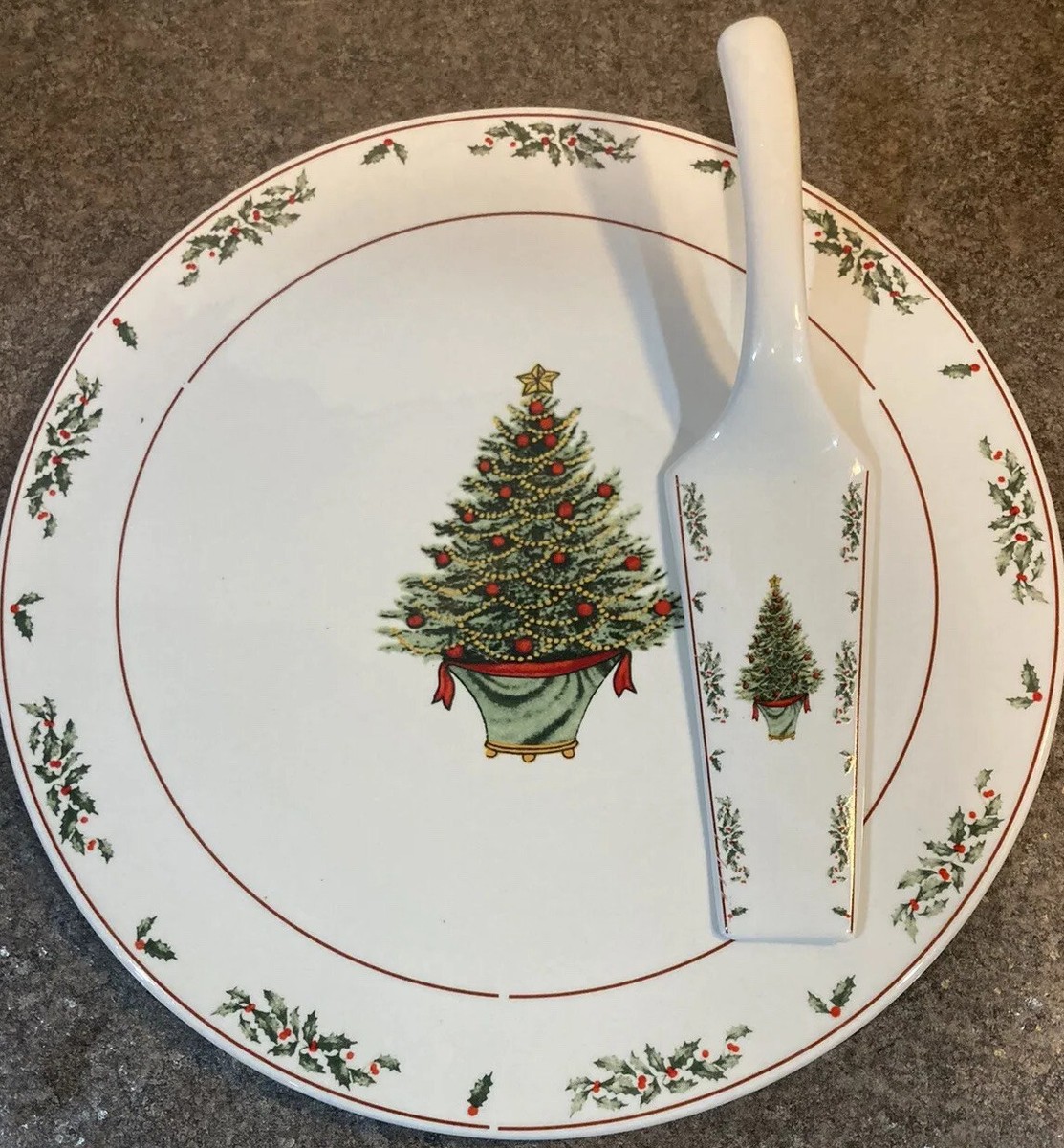 Vintage Christmas Cake Pie Serving Plate Christmas Tree Holiday Cookware