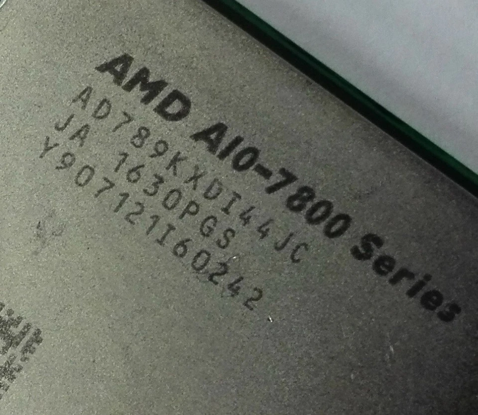 AMD A10-7890K APU AD789KXDI44JC Socket FM2+Radeon R7 95W CPU Desktop Processor - Image 2 of 3