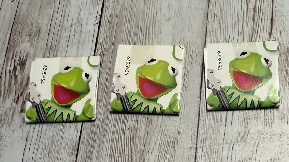 LEGO Muppets Series Minifigures Lot of 9 With Accessories & Box - Image 3 of 3