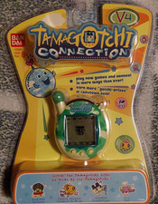 bandai tamagotchi connection v4 green 19608 2006 8-11 years ages 8