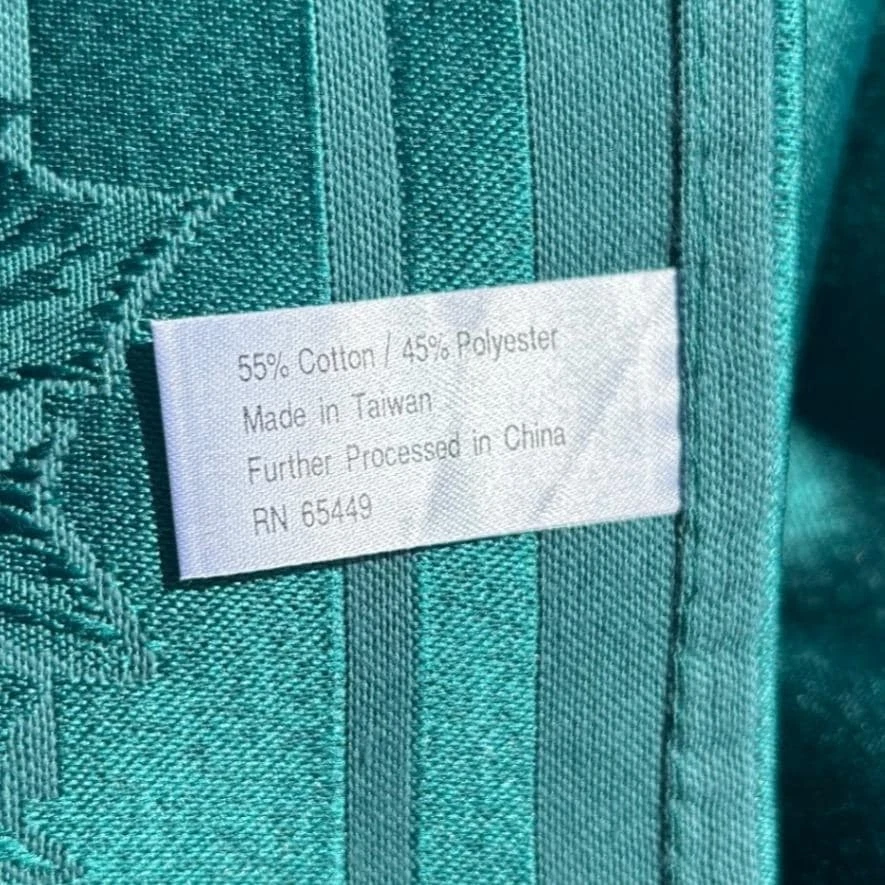 Vtg Emerald Green Damask Tablecloth 60x120 + 12 Green Napkins Floral Jacquard - Image 4 of 4