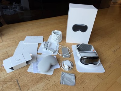 Apple Vision Pro 256GB, Lichtdichtung 13W, Kopfband M, wie neu und komplett