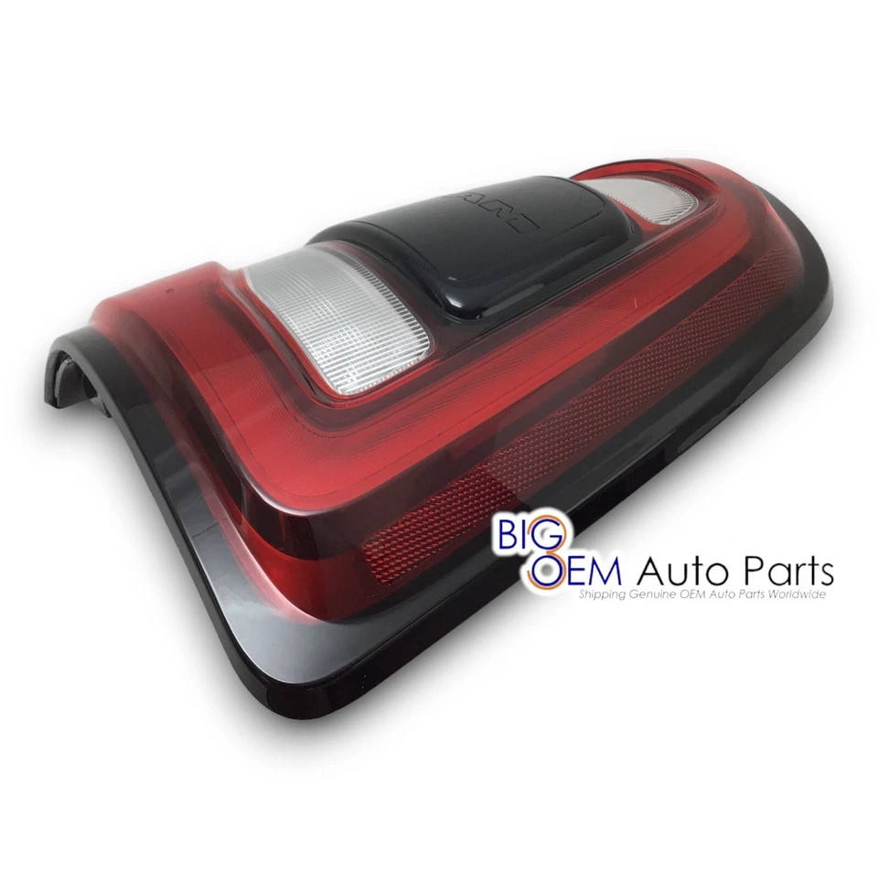 Ram 2500 3500 2019-2023 lado del pasajero LED luz trasera oscura 68361718AE Foto 3 de 4