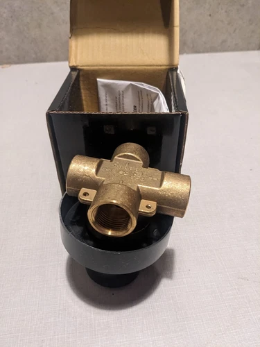 Signature Hardware SH6103 3/4" 6 Way Transfer Valve - Picture 1 of 6