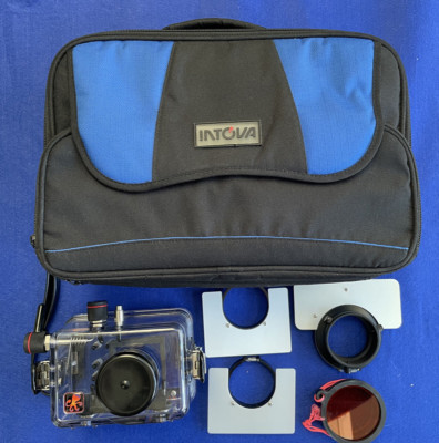 Ikelite #6154.10 Unterwasserkamera Gehäuse Kit Fujifilm F10 F11 mit Intova Tasche