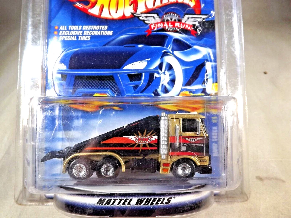 2001 Hot Wheels Final Run 4/12 RAMP TRUCK Gold-Black w/Real Riders Chrome DD Sp - Image 2 of 4
