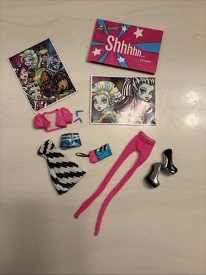 2010 Monster High Dawn of the Dance Frankie Stein Outfit **Please Read**