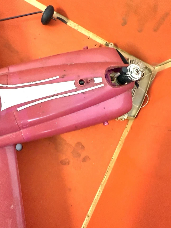 Cox Plane Airplane Super Sport Trainer #32 w/Motor Untested w Original Packaging - Image 2 of 4