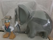 Walt Disney Sammelfigur Donald Duck  auf Safari mit einem Elefant