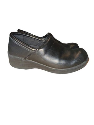 TredSafe EnduroPro Black Leather Clogs Slip Resistant Shoes Women s Size 7