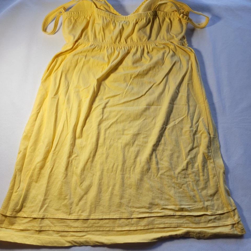 11 tops para mujer grandes y XL: Goodfellow, L.e.i., Love by Design, Miley Cyrus, etc. Foto 4 de 4