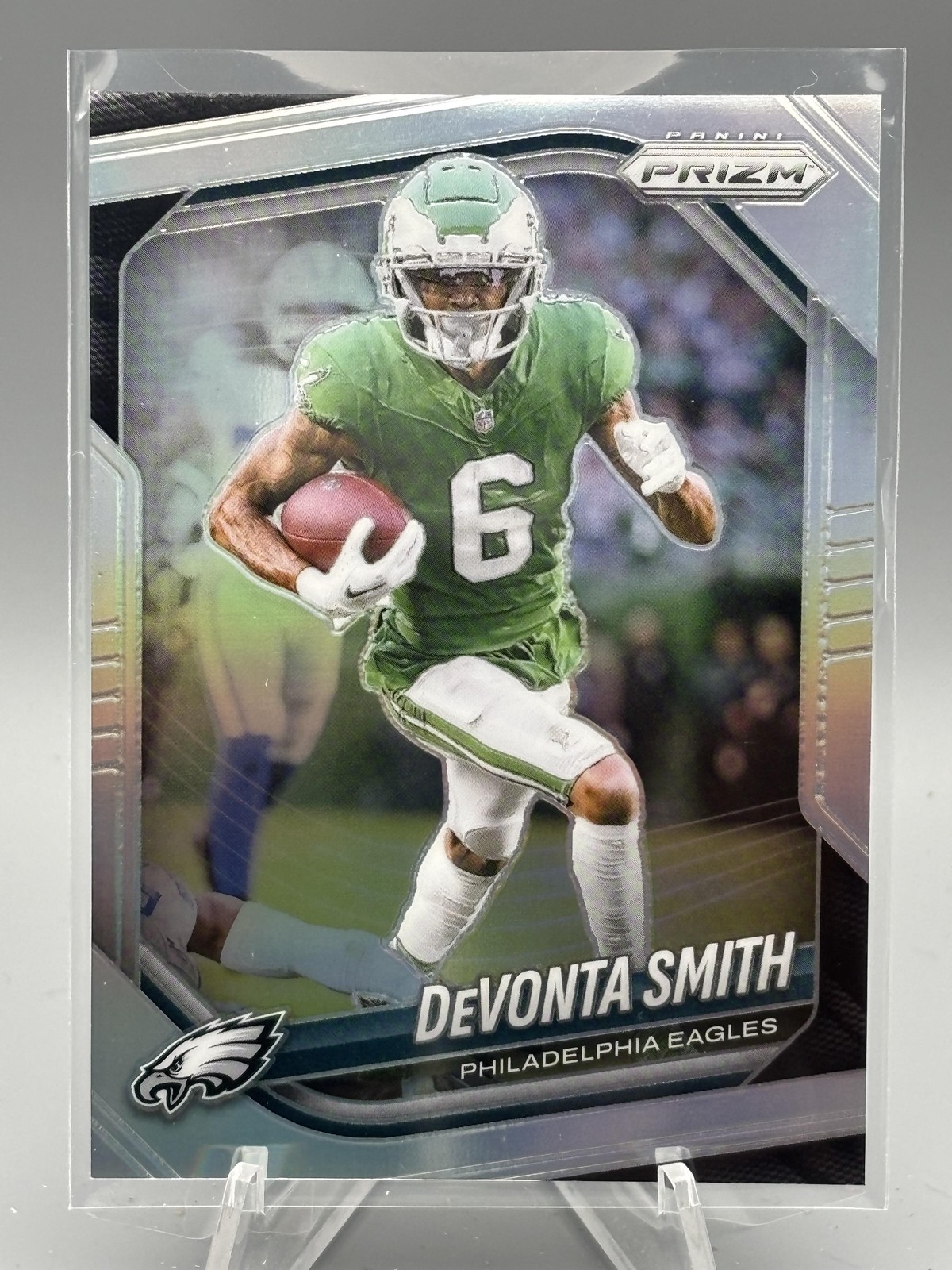 2025 Panini Prizm #70 DeVonta Smith Silver